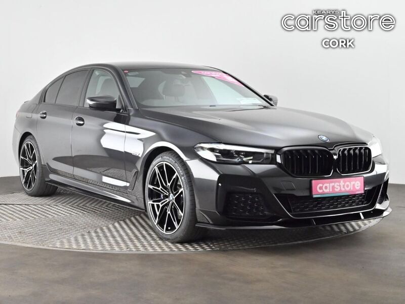 BMW 5-Series Image