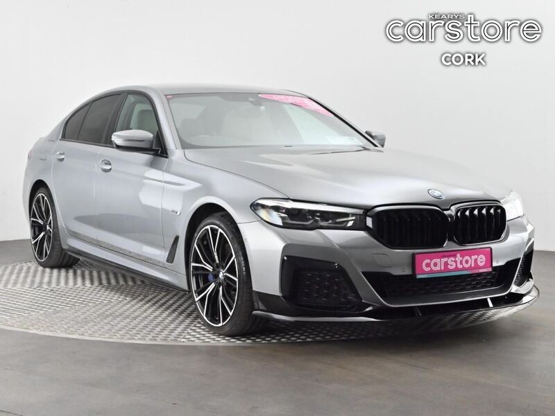 BMW 5-Series Image