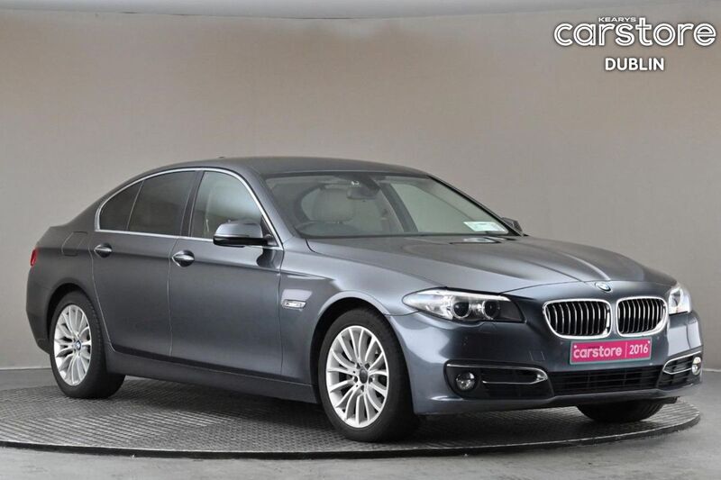 BMW 5-Series Image